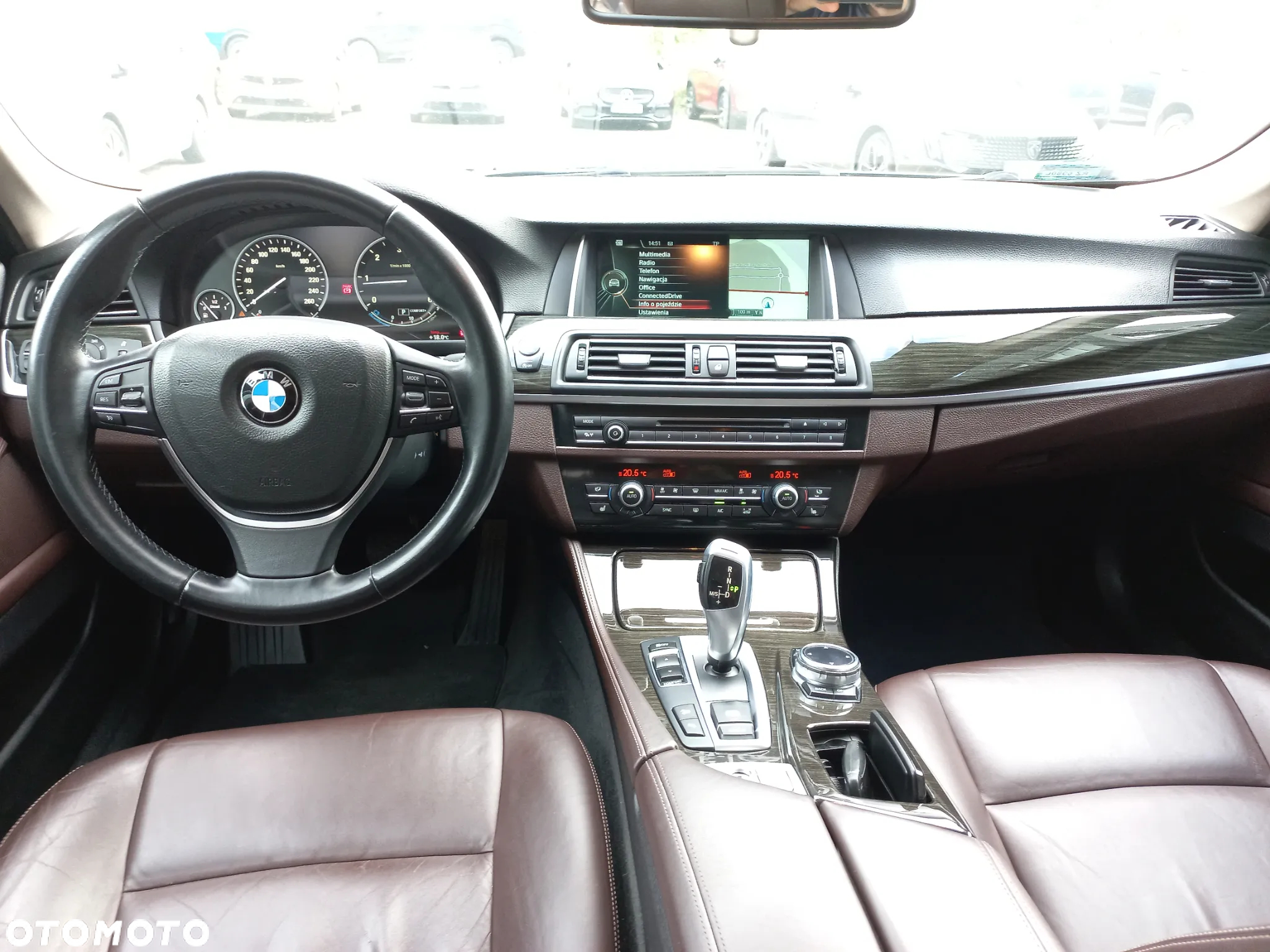 BMW Seria 5 520d xDrive Luxury Line - 11