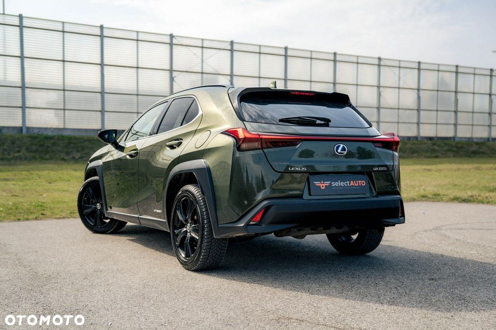 Lexus UX 250h GPF F Impression 2WD - 4