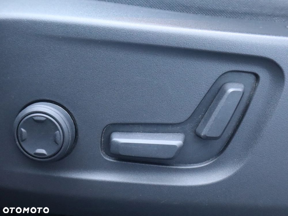 Volvo XC 40 B4 B Momentum - 20