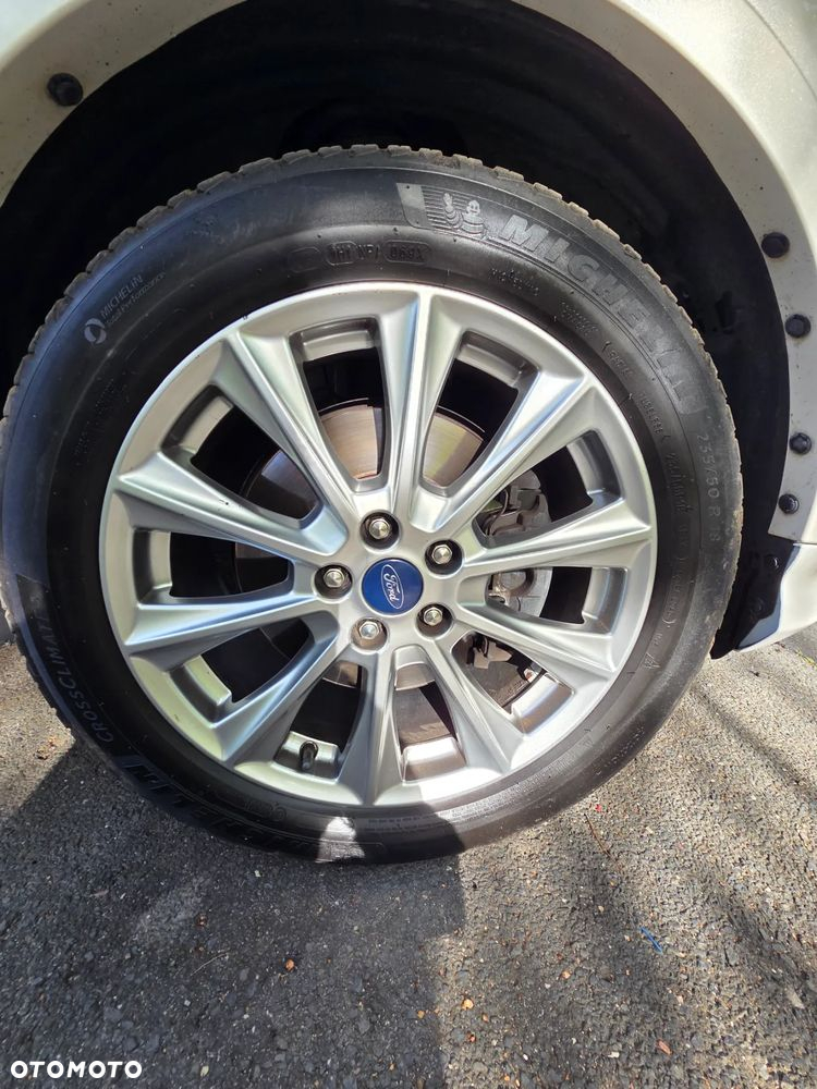 Ford Kuga Vignale 2.0 TDCi AWD - 9