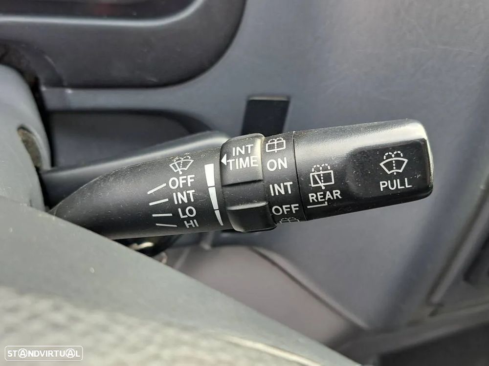 Toyota HiAce 2.5 D-4D Service 2.8T AC - 26