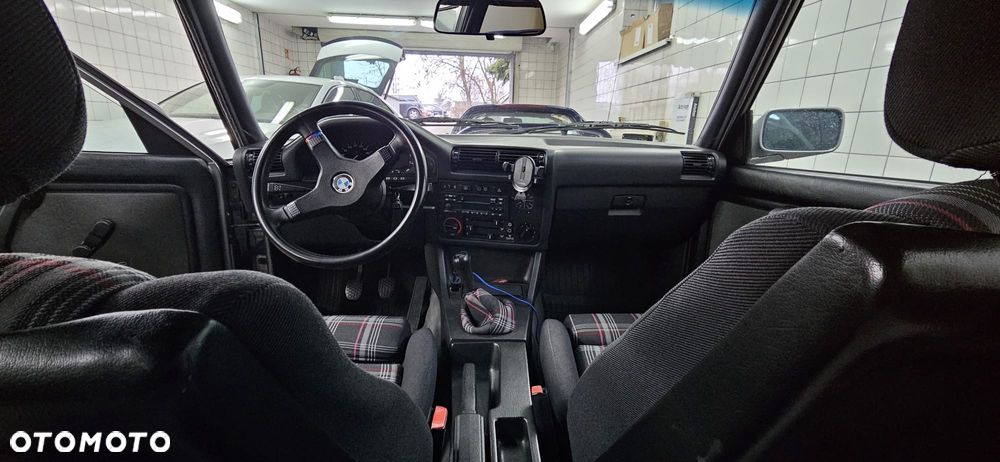 BMW Seria 3 ver-325ix - 10