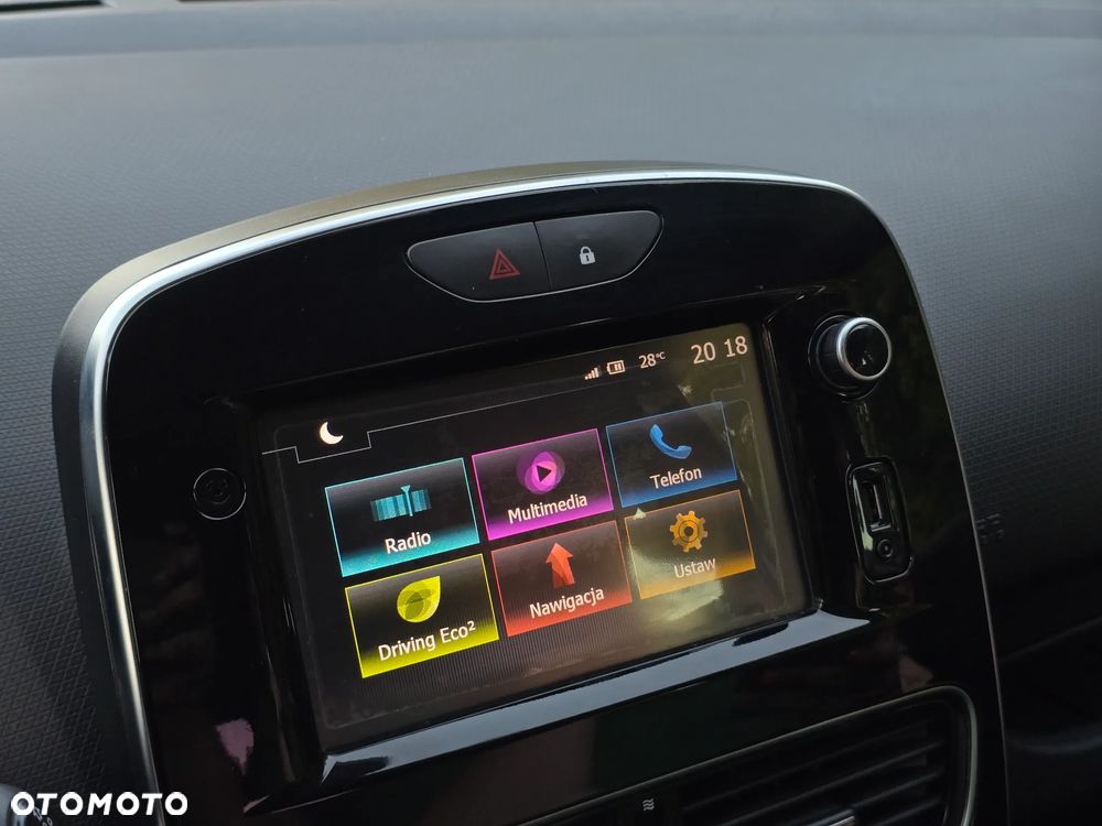 Renault Clio - 26