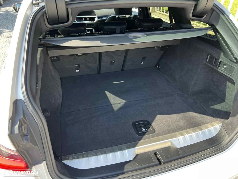 BMW 330 e Aut. Sport Line - 12