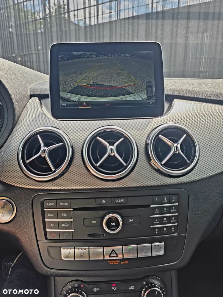 Mercedes-Benz Klasa B 200 7G-DCT Edition - 23