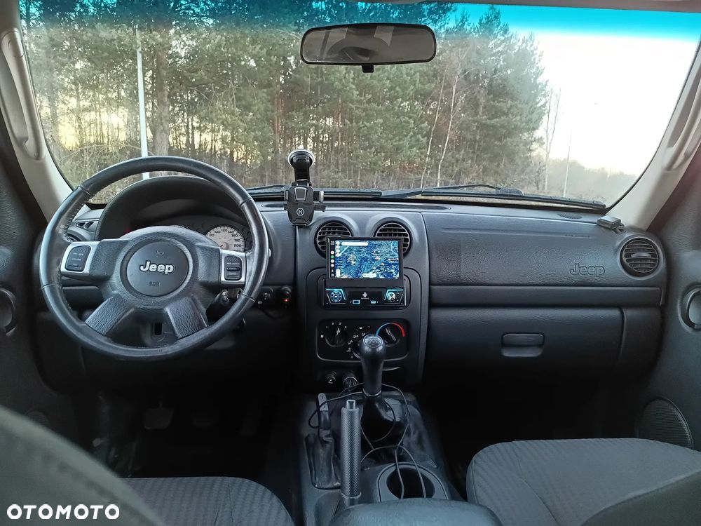 Jeep Cherokee 2.5L CRD Sport - 11