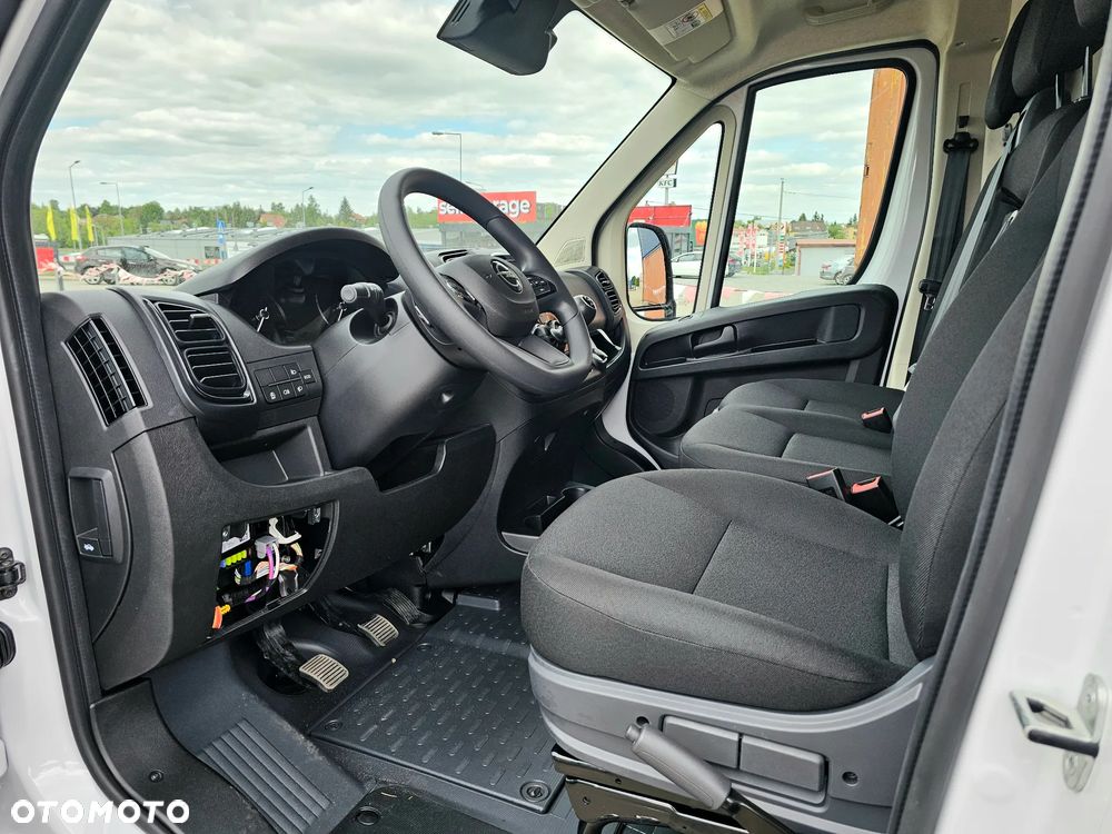 Opel MOVANO FURGON L3H2 2,2 140 KM - 10