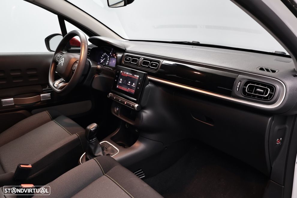 Citroën C3 1.2 PureTech Shine - 20