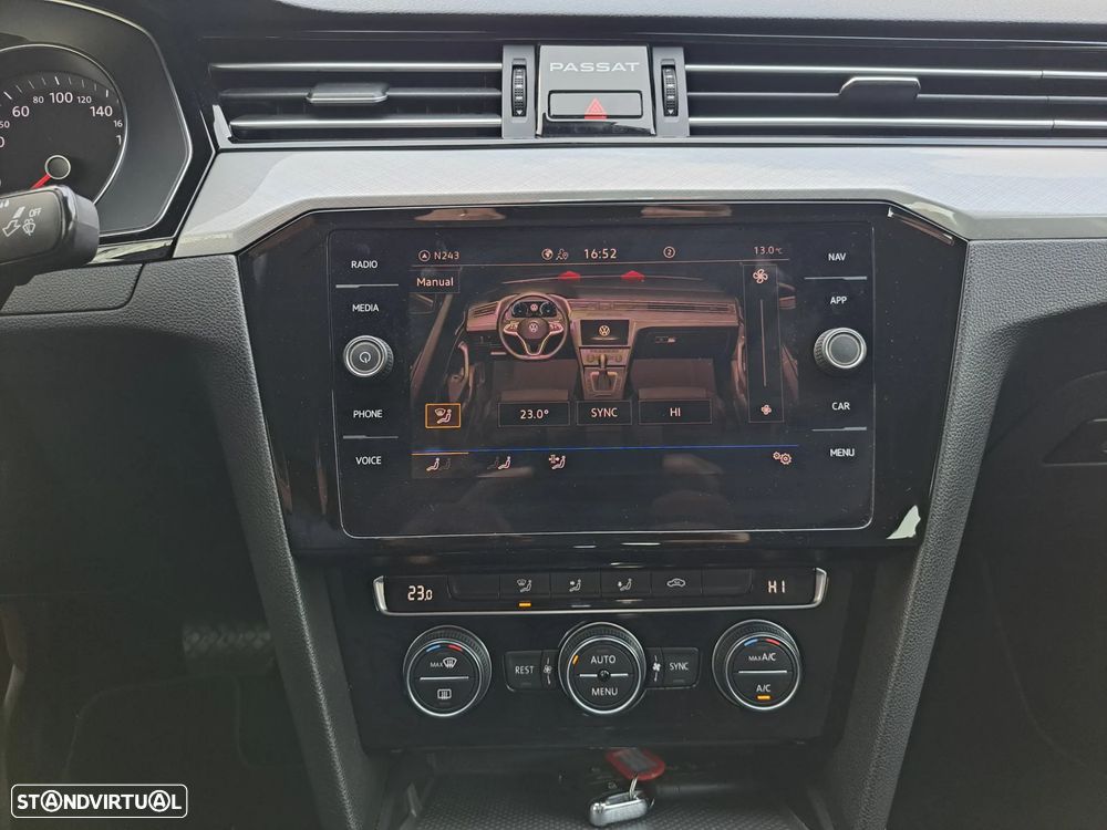 VW Passat 1.6 TDI Business DSG - 23