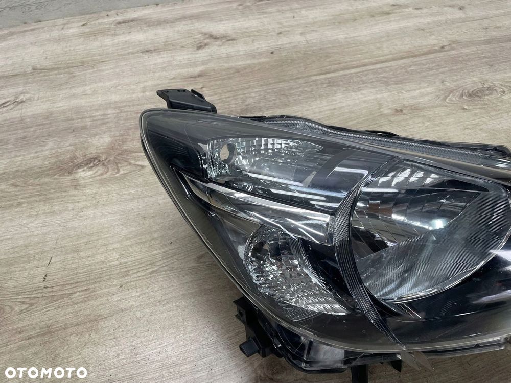 Mazda 3 II 2014 Przód strona prawa Lampa przednia - 3