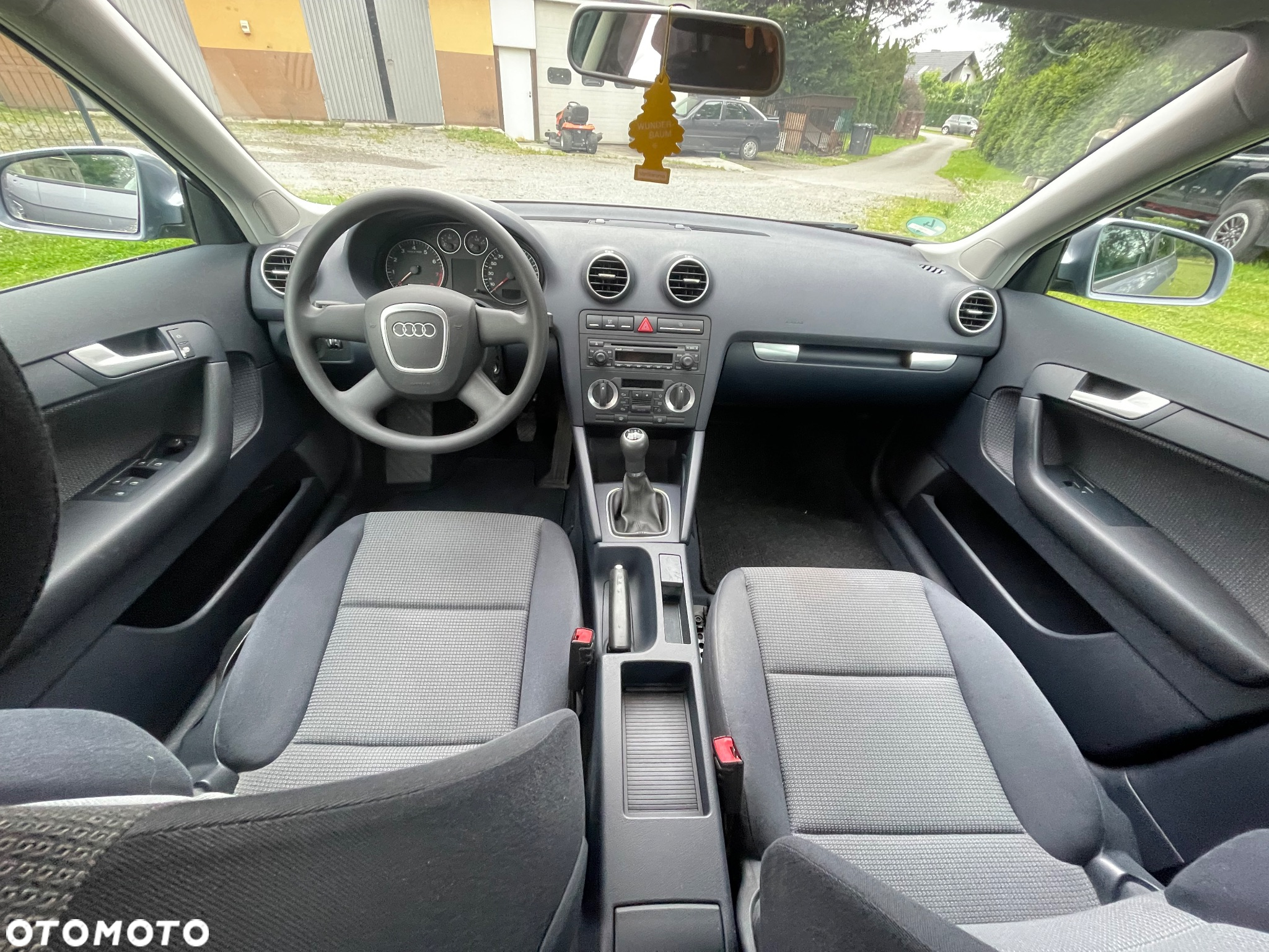 Audi A3 1.6 Sportback Ambiente - 5