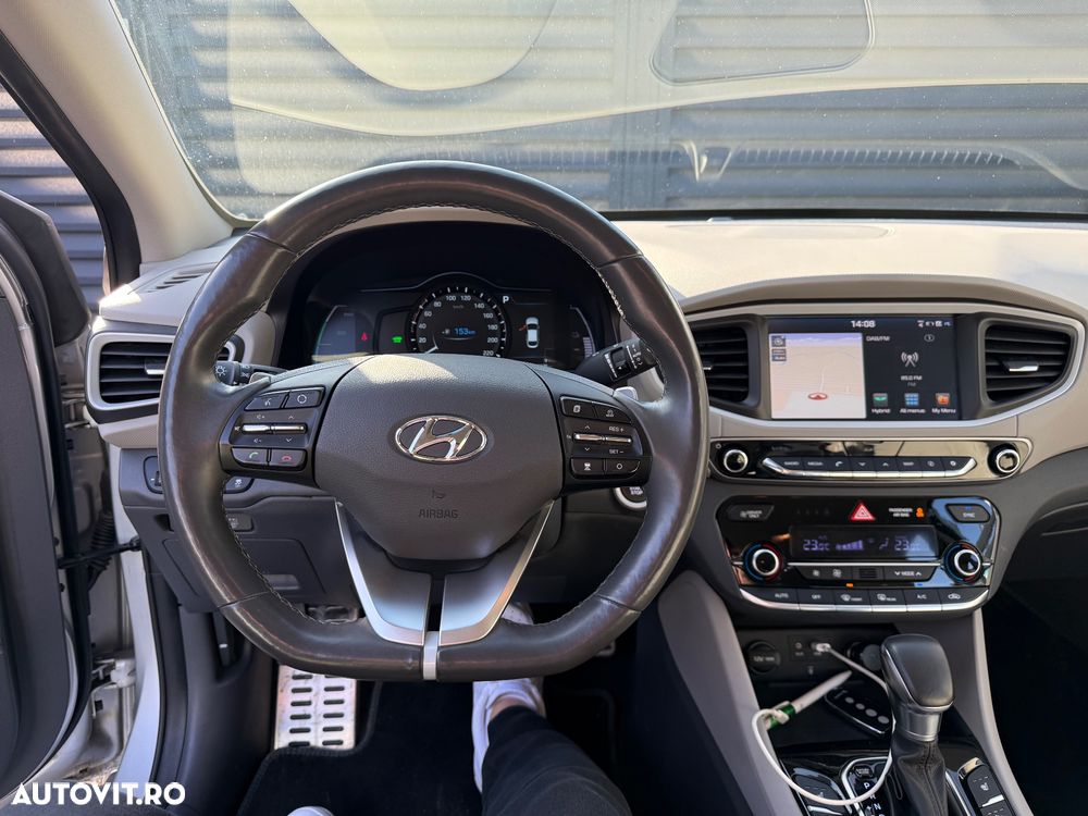 Hyundai IONIQ 1.6 GDI Premium - 15
