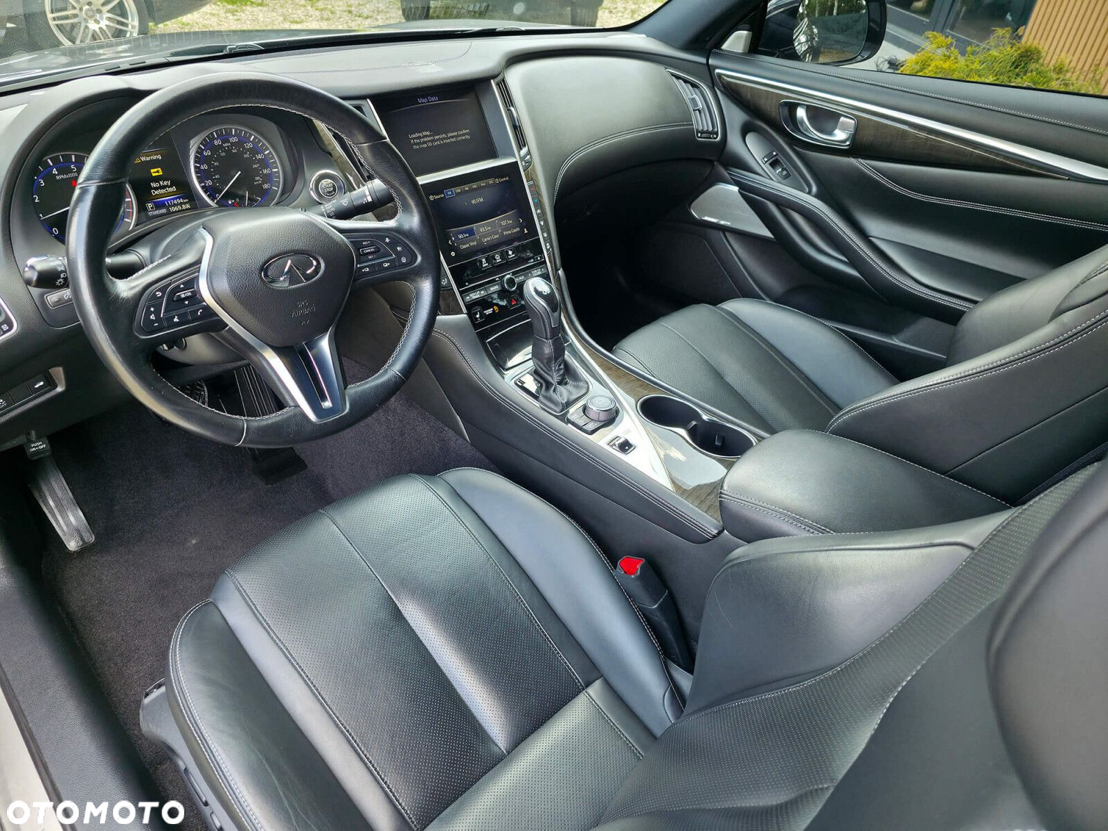 Infiniti Q60 - 6