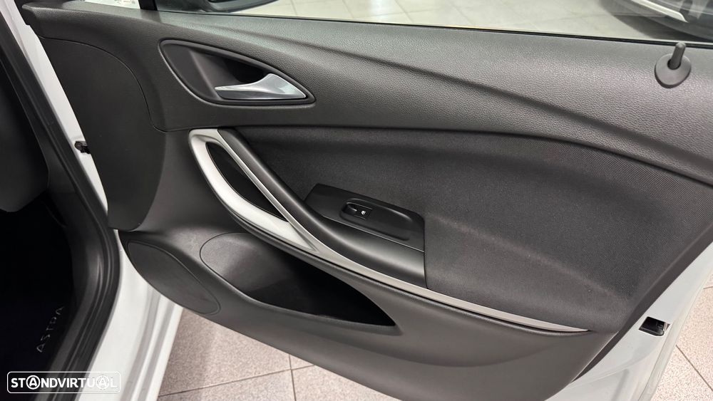 Opel Astra 1.5 D Design & Tech S/S - 28