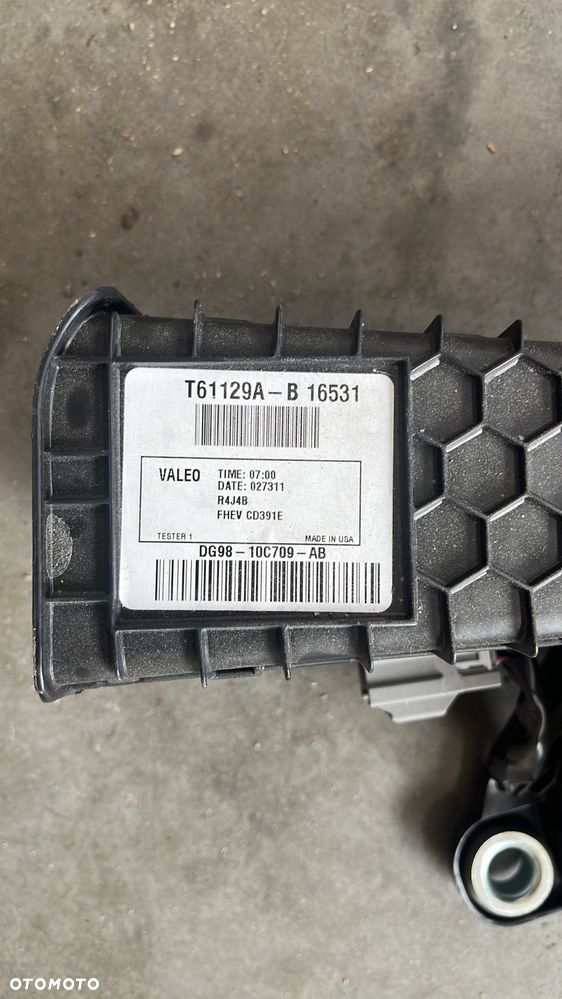 Wentylator dmuchawa baterii Ford Mondeo MK5 - 4