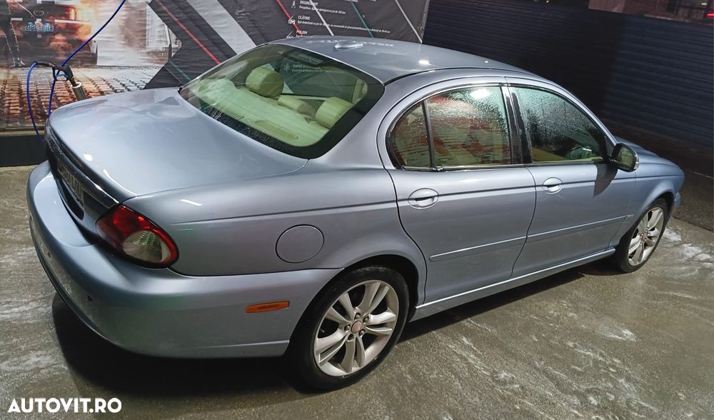 Jaguar X-Type - 4
