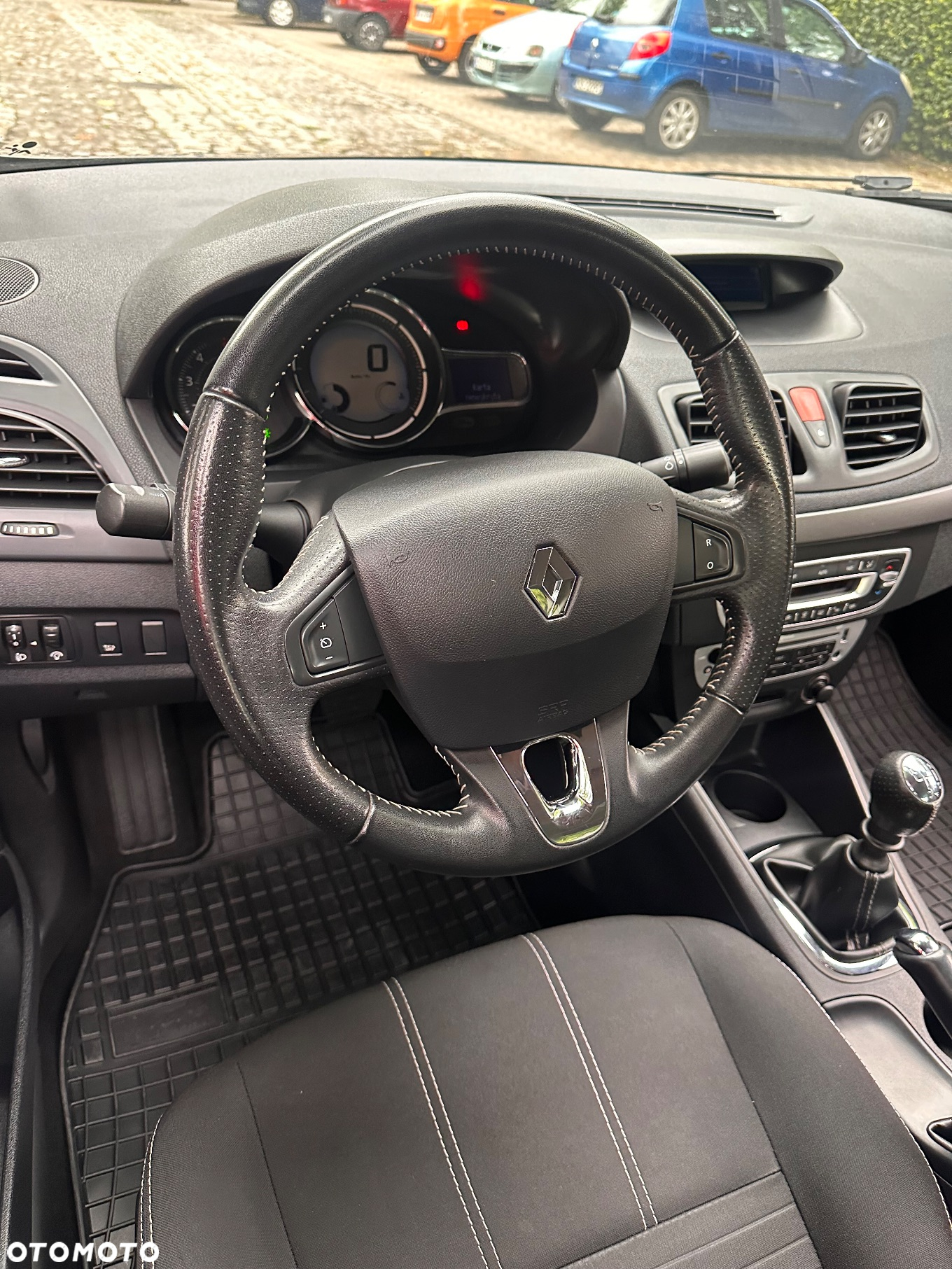 Renault Fluence 1.5 dCi Life - 13