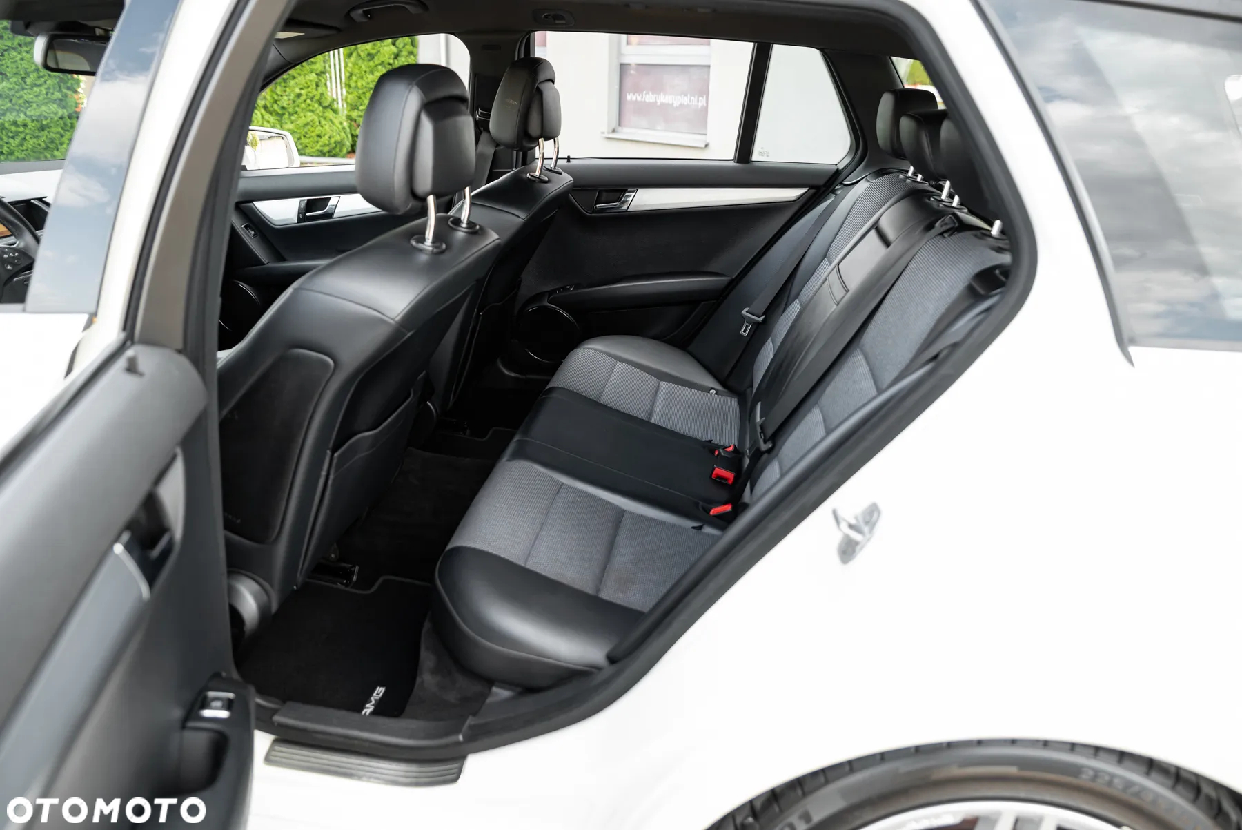 Mercedes-Benz Klasa C 180 T Kompressor Automatik Avantgarde - 14