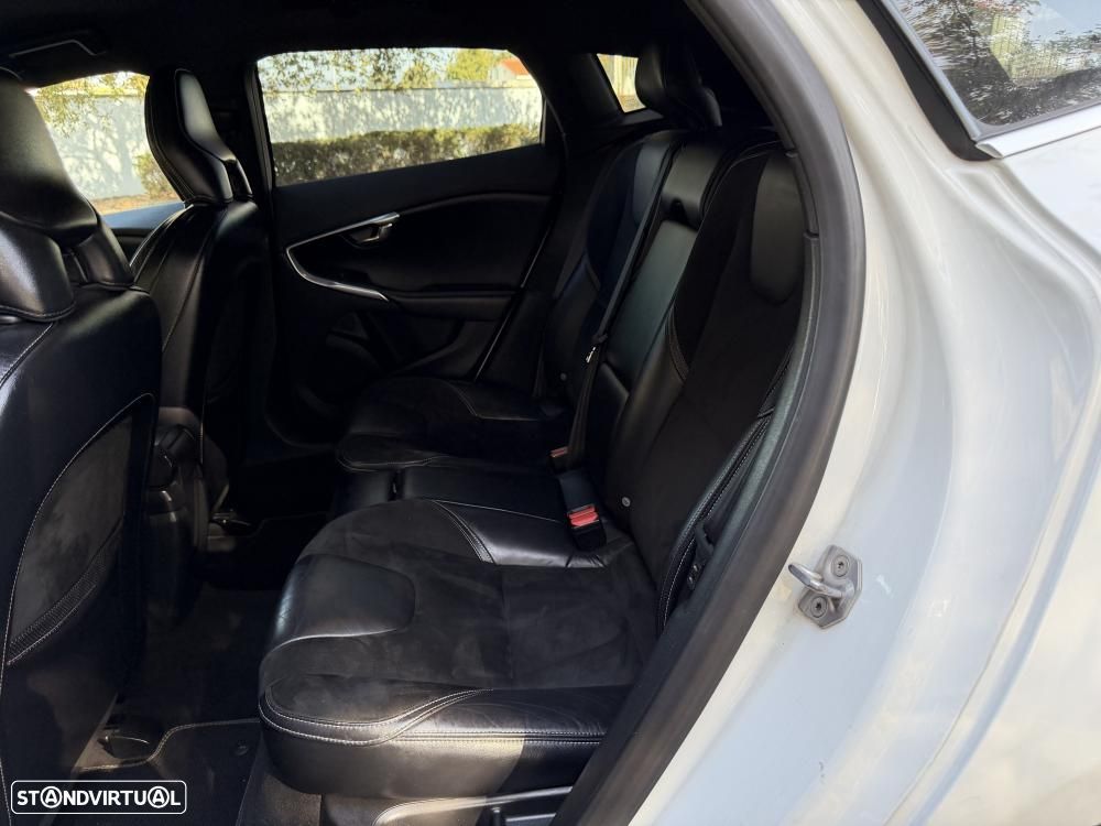 Volvo V40 1.6 D2 Eco R-Design - 25