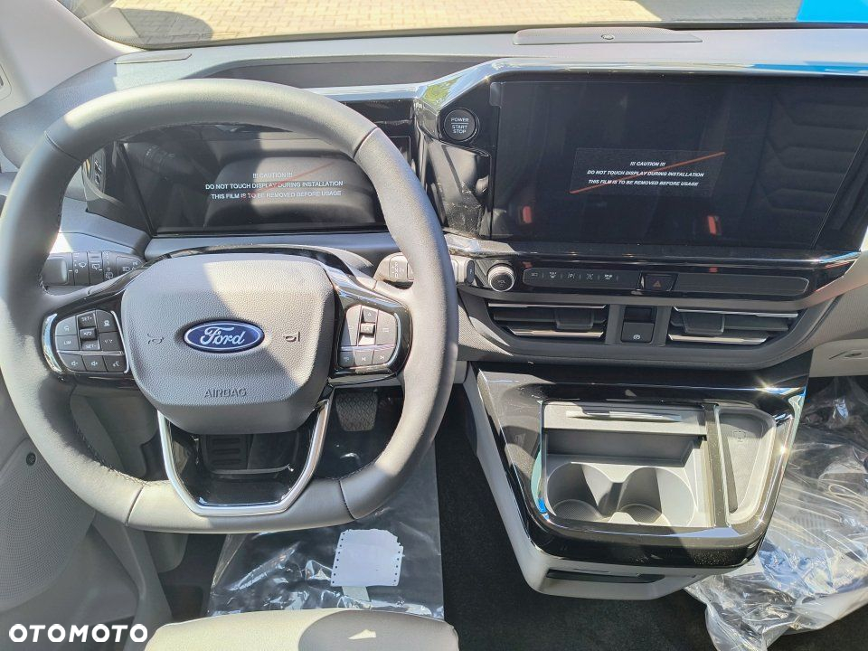 Ford Tourneo Custom - 5