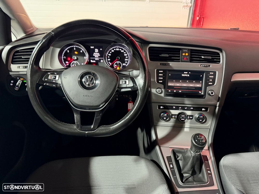 VW Golf Variant 1.6 TDi BlueMotion Confortline - 21