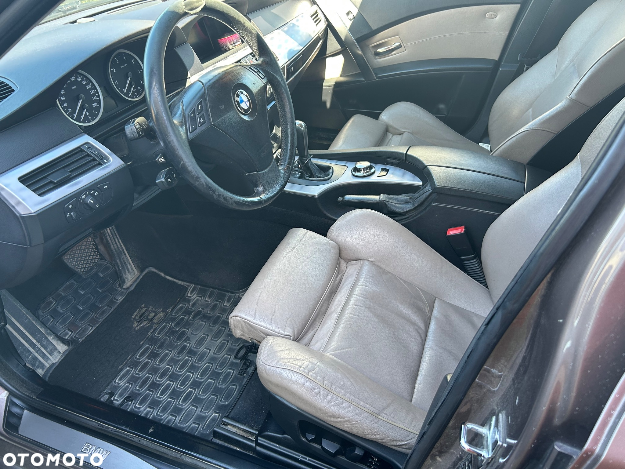 BMW Seria 5 - 16