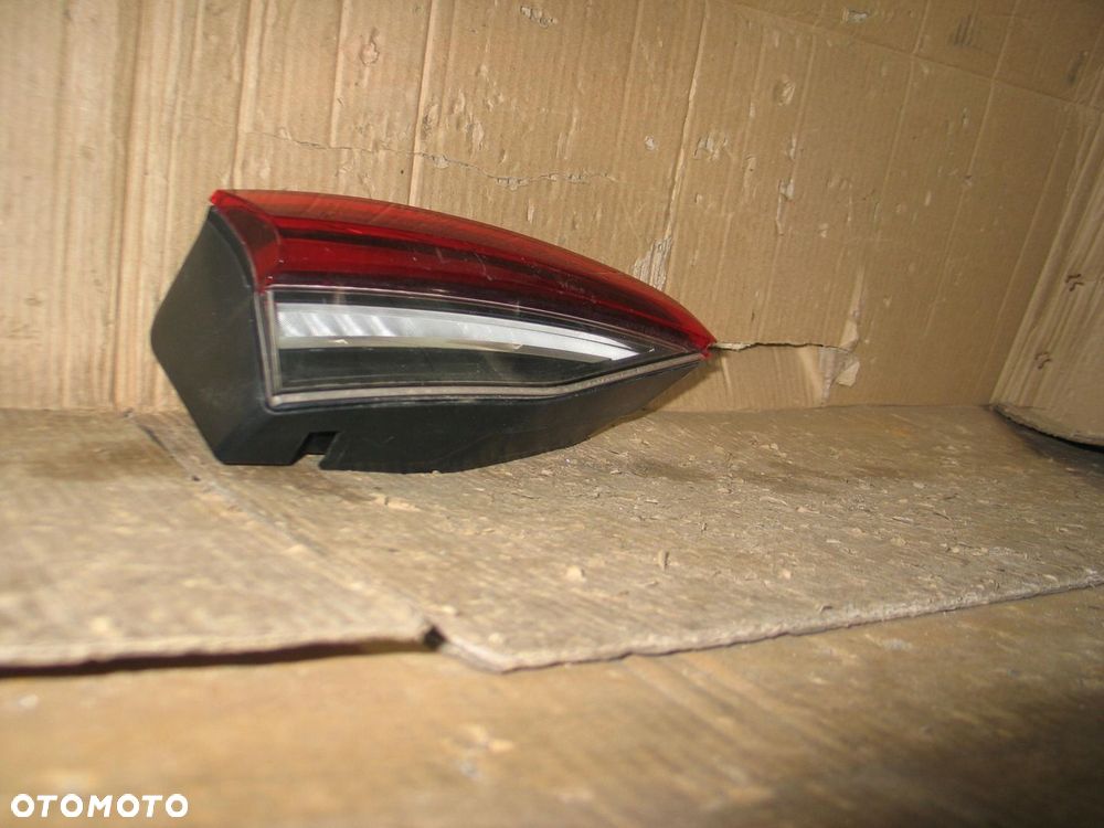 lampa tyl led lewa w klape skoda octavia 4 IV kombi 5E7945307 oryginal - 6