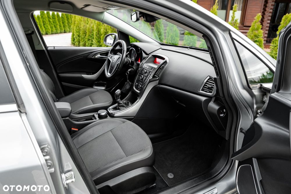 Opel Astra 1.4 Turbo - 23