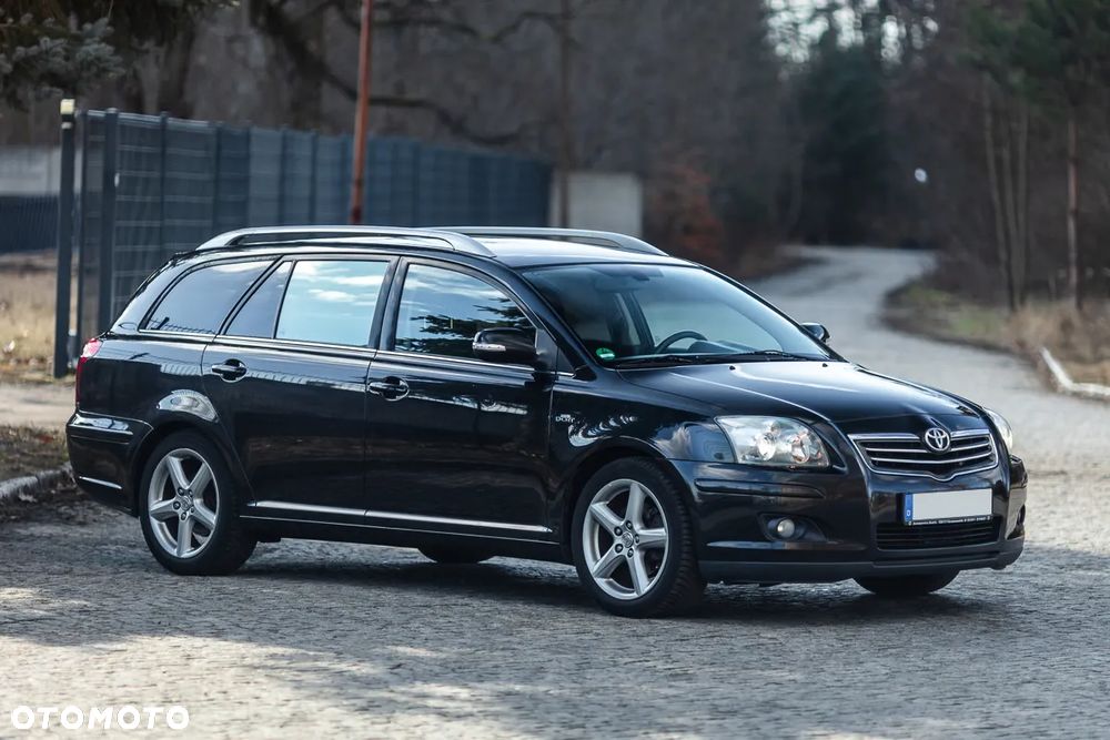 Toyota Avensis 2.2 D-4D Prestige - 9