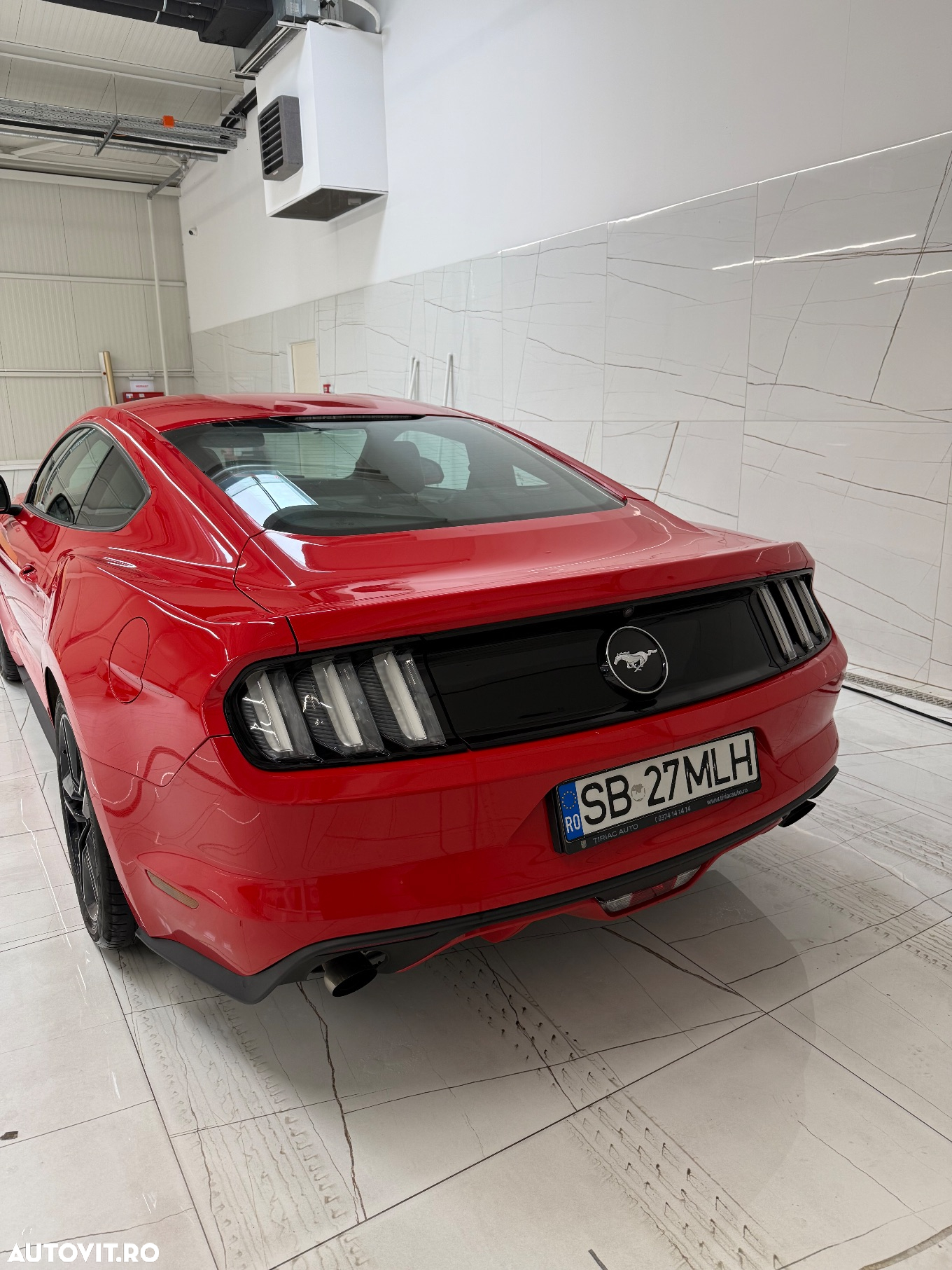 Ford Mustang 2.3 EcoBoost - 4