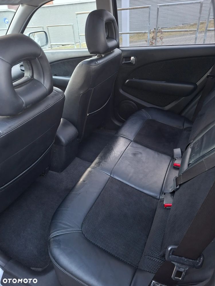 Mitsubishi Outlander 2.0 Turbo 4WD - 9