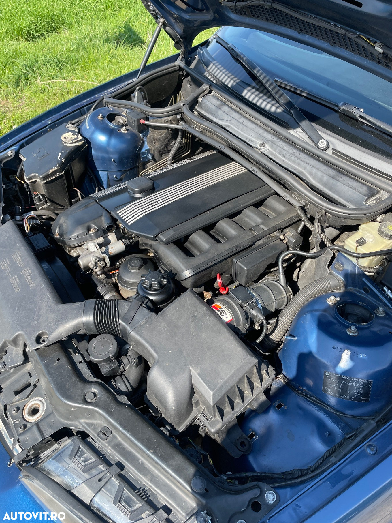 BMW Seria 3 325 i Coupe - 17
