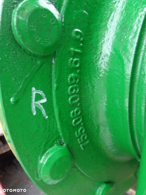 Most układ planetarny mechanizm różnicowy John Deere 6250R - 5