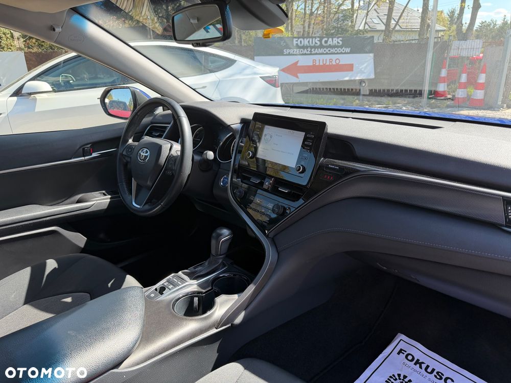 Toyota Camry 2.5 Hybrid Comfort CVT - 34