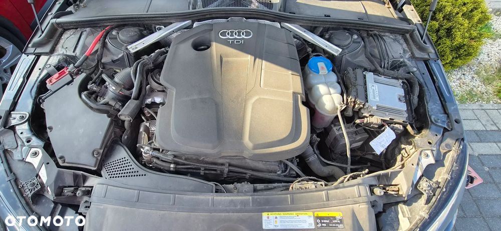 Audi A4 Avant 2.0 TDI ultra S tronic - 34