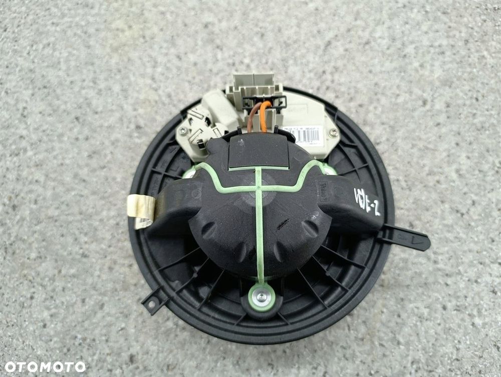 WENTYLATOR NAWIEWU, DMUCHAWA BMW 3 E90 6933663  2.0 16V - 3