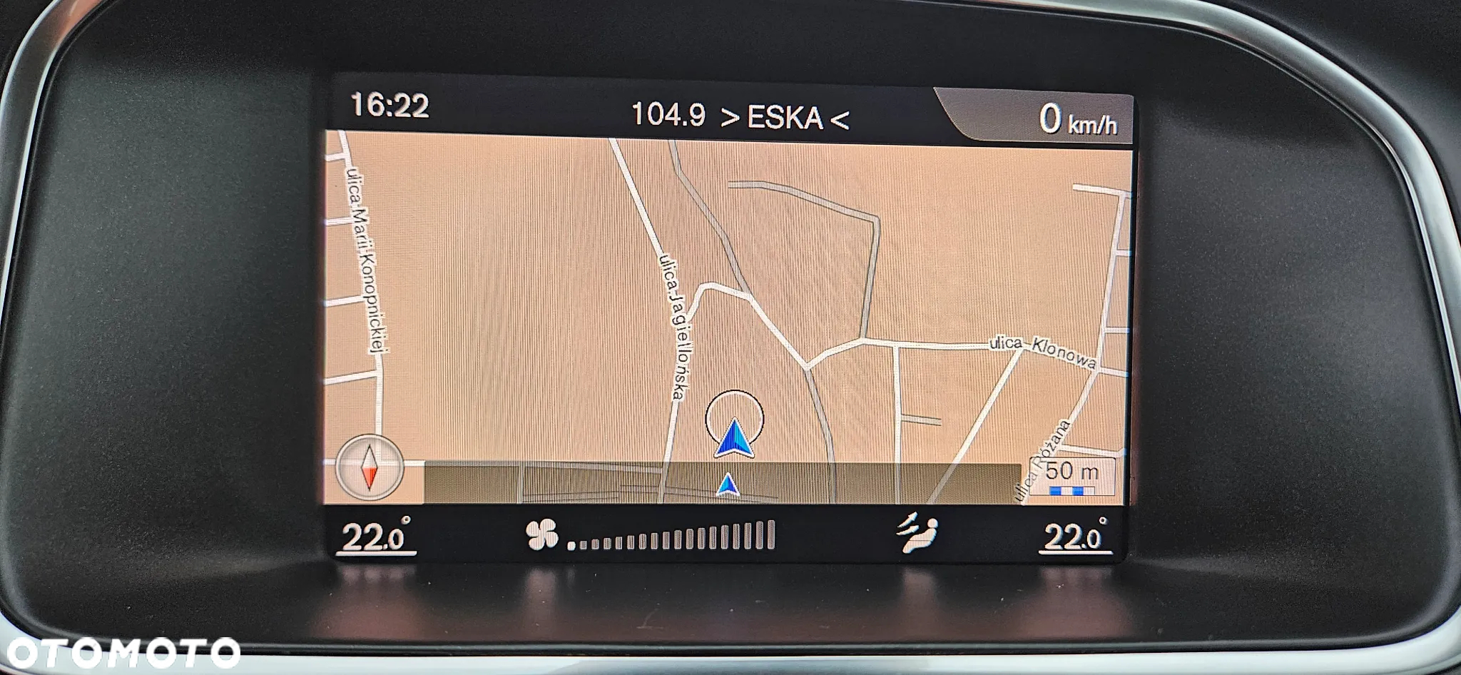 Volvo V40 D2 Drive-E Momentum - 12