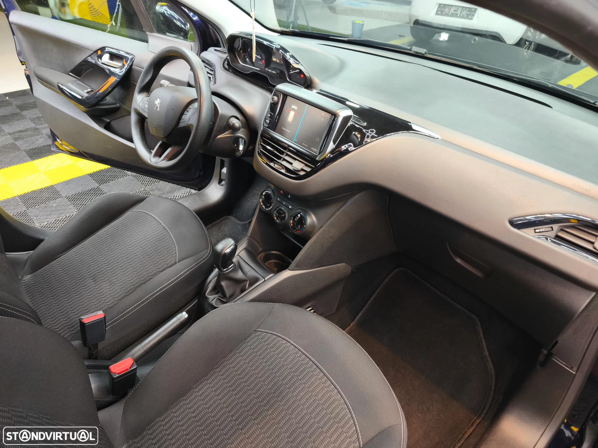 Peugeot 208 1.5 BlueHDi Active Pack - 21