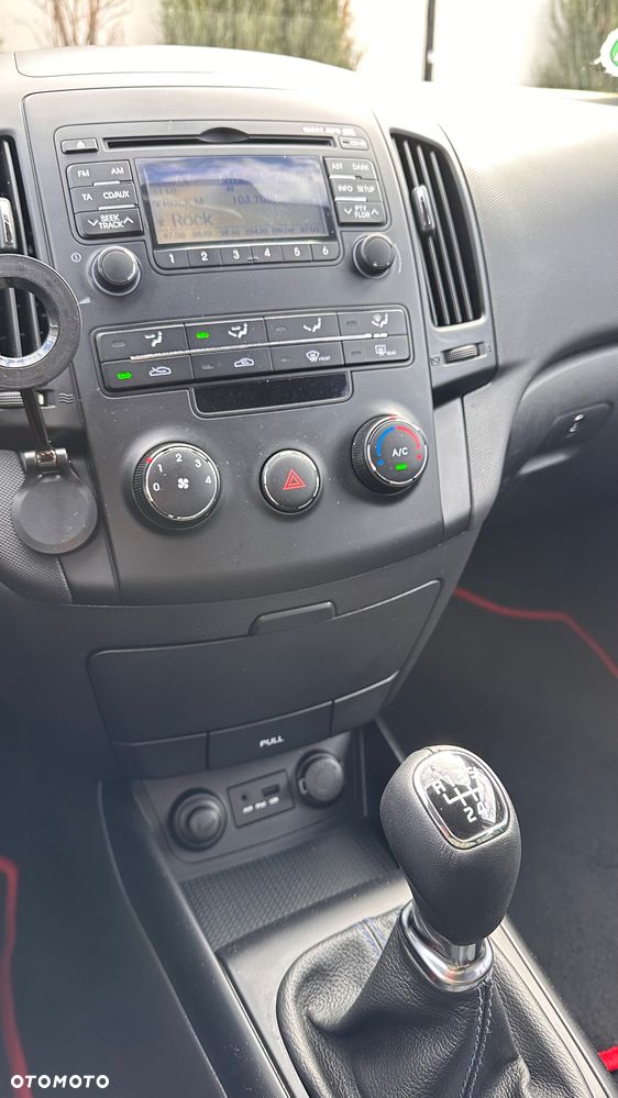 Hyundai i30 1.4 Comfort EU5 - 29