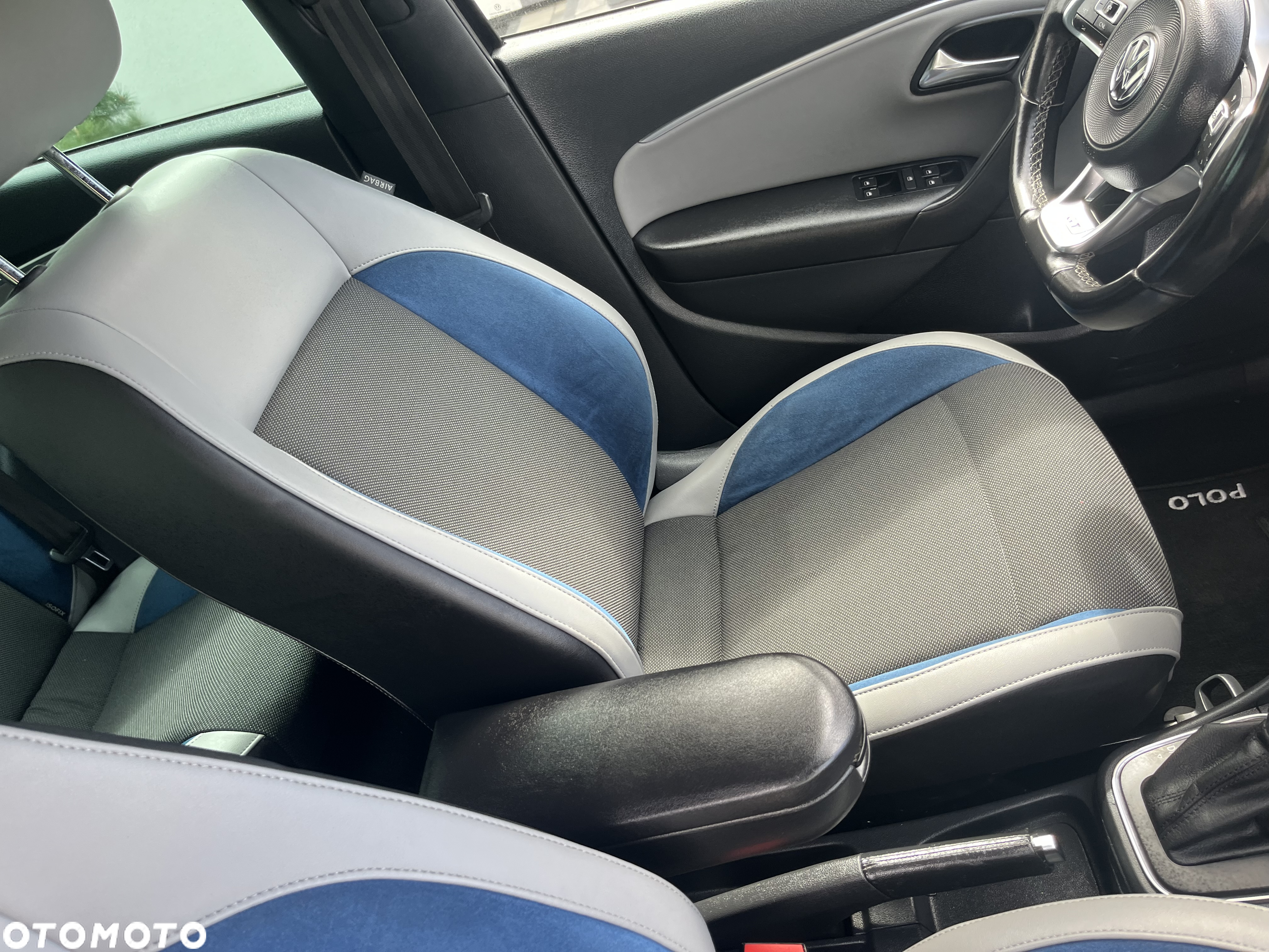 Volkswagen Polo 1.4 TSI ACT DSG BlueGT - 14