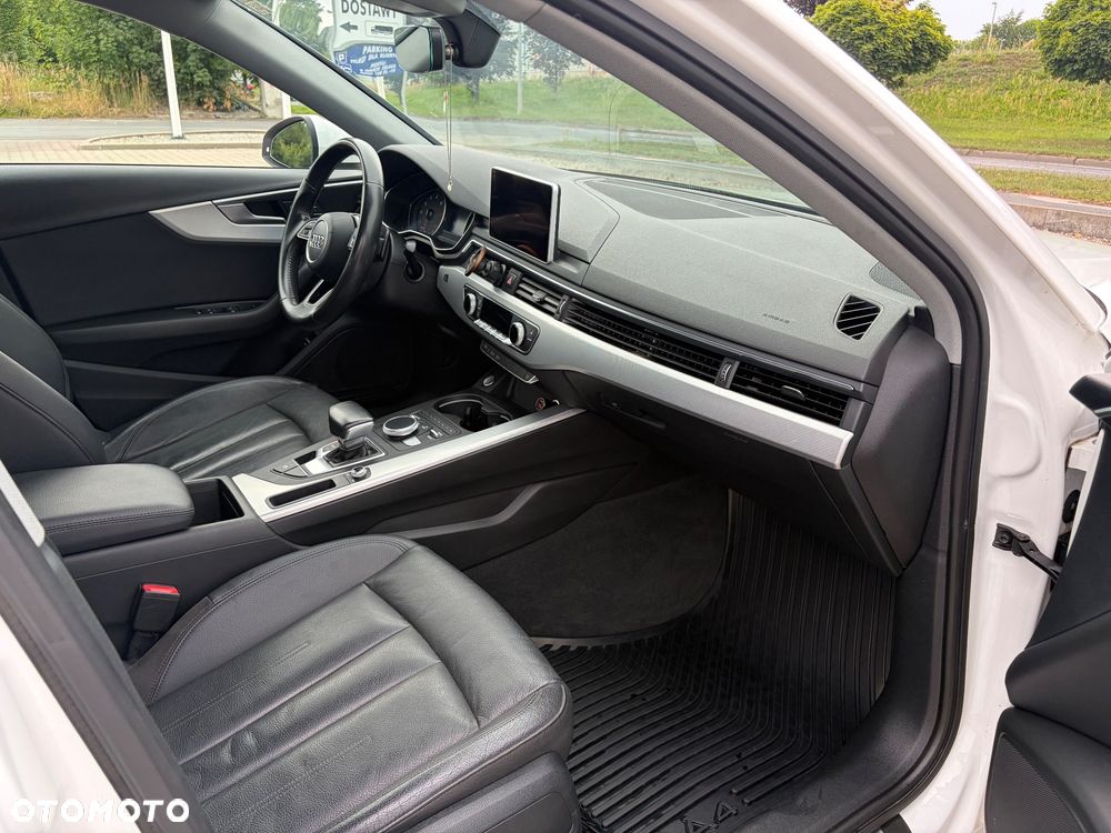 Audi A4 Limousine - 8