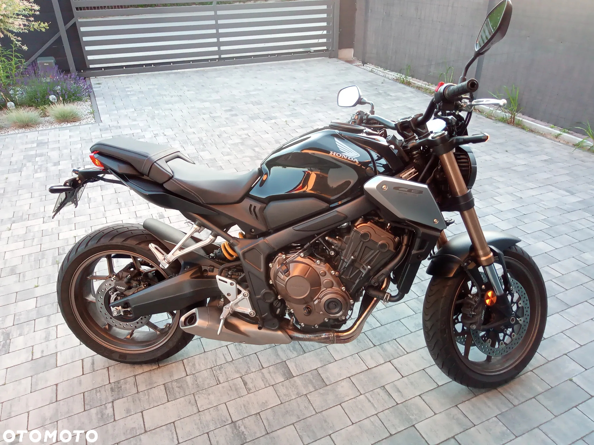Honda CB - 6