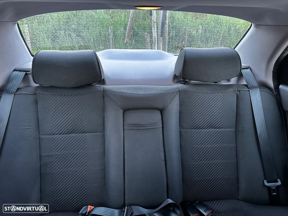 Alfa Romeo 156 1.6 TS - 15