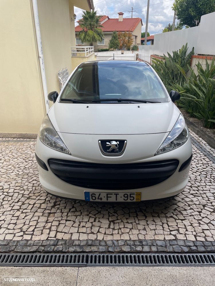 Peugeot 207 1.4 HDi Urban - 1