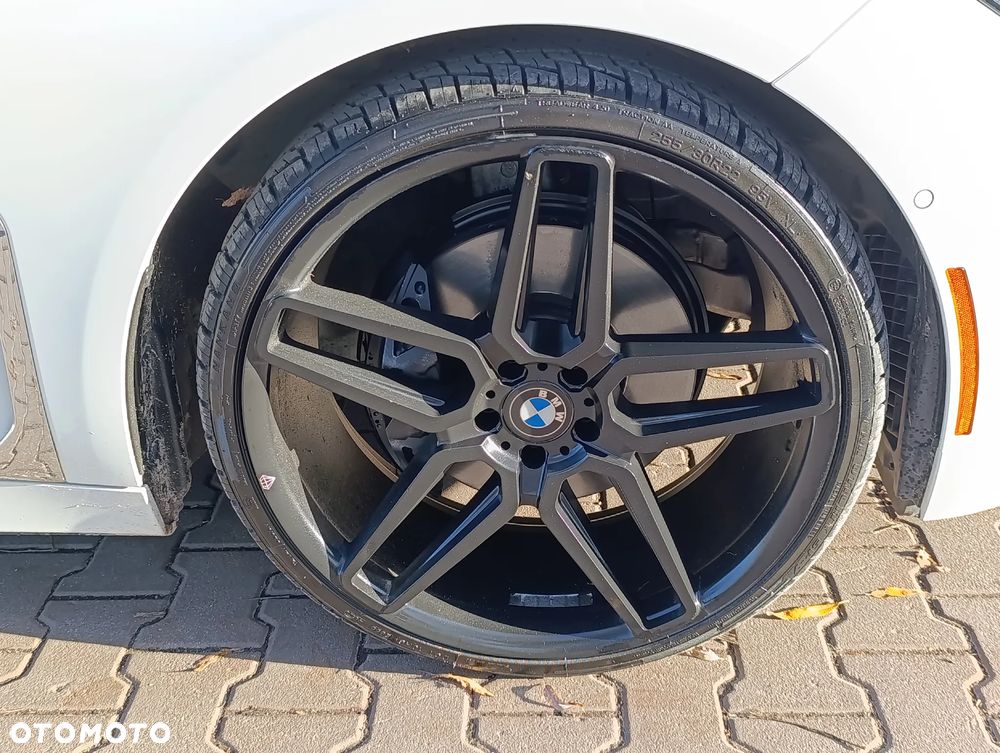 BMW Seria 7 740Li - 20