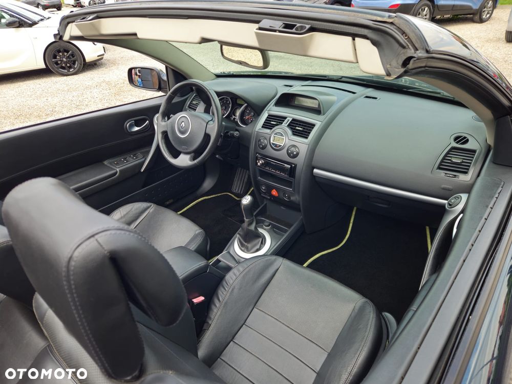 Renault Megane 1.6 Avantage - 27