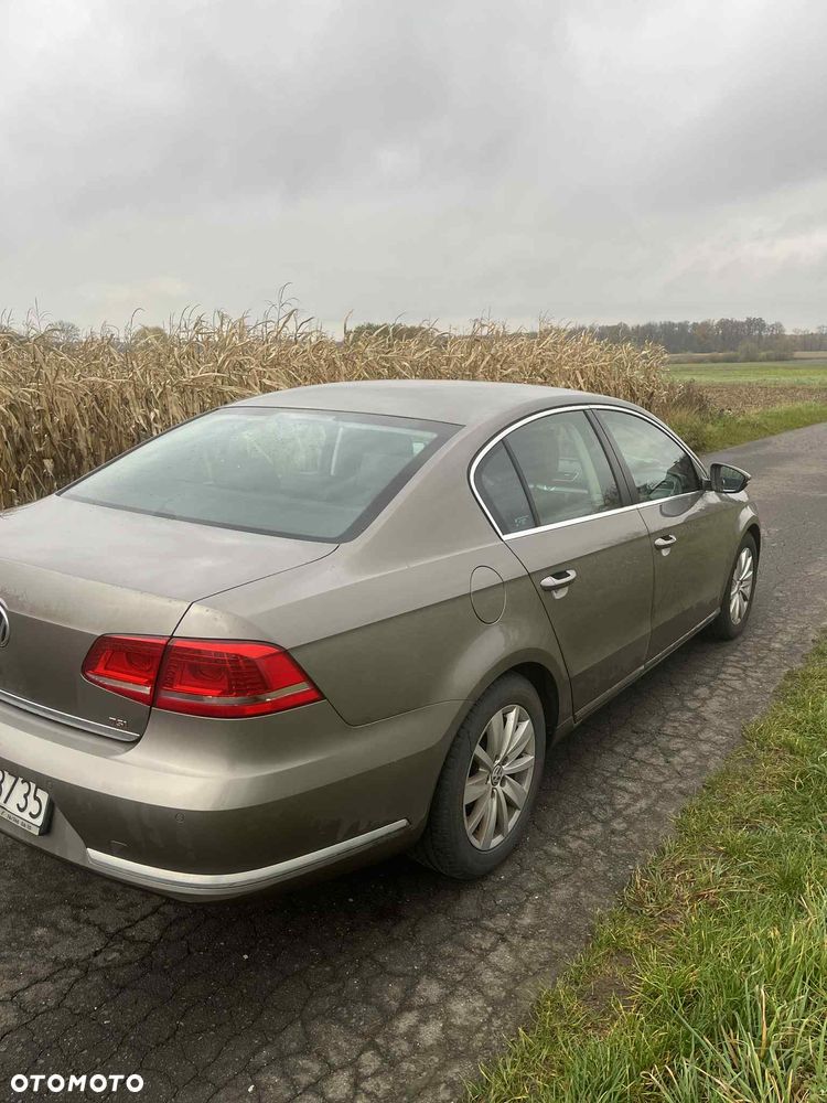 Volkswagen Passat 1.8 TSI Comfortline - 5