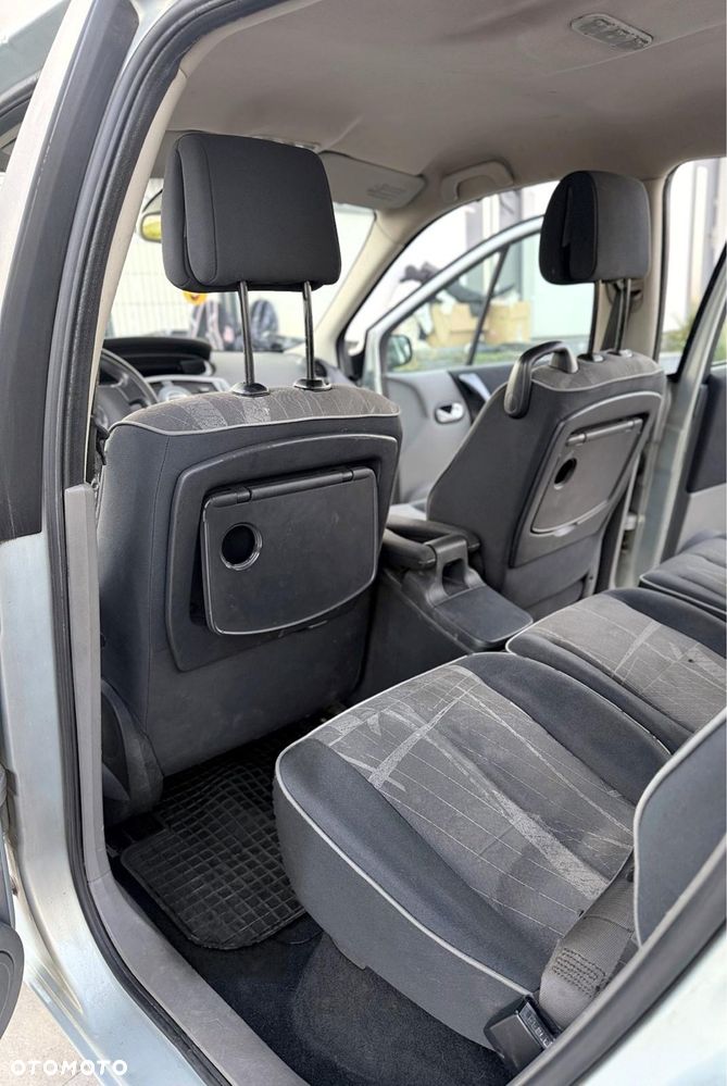 Renault Scenic - 12