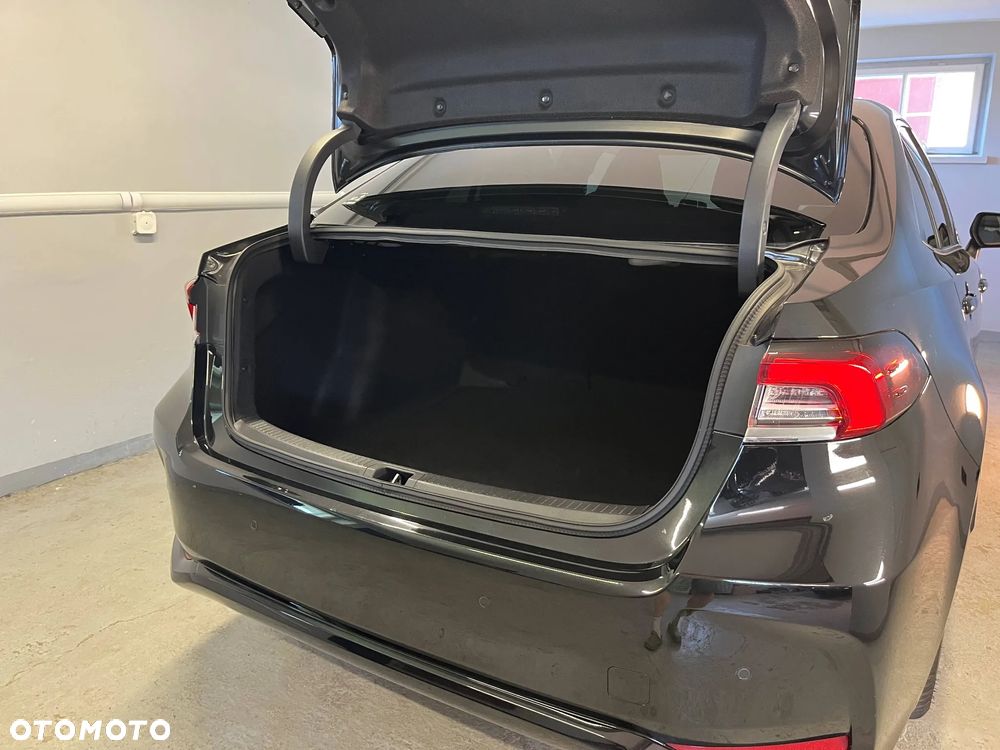 Toyota Corolla 1.6 Comfort - 14