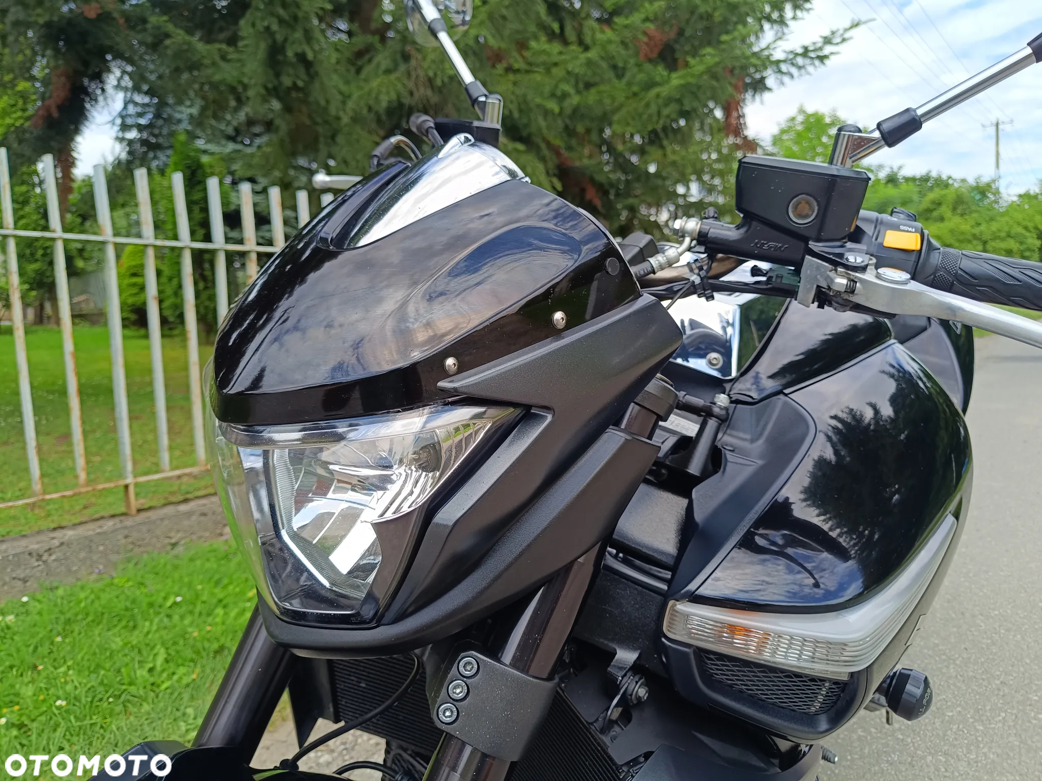 Suzuki GSX - 18